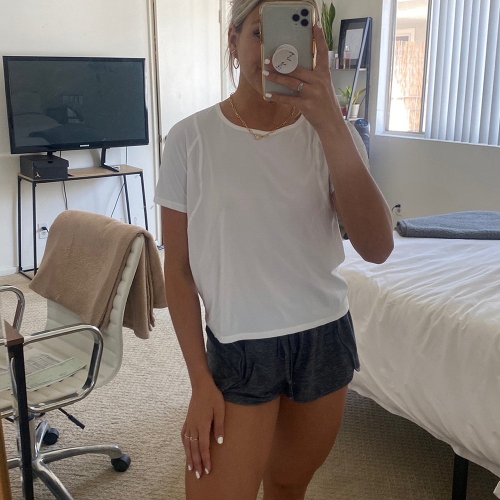 Lululemon T-Shirt